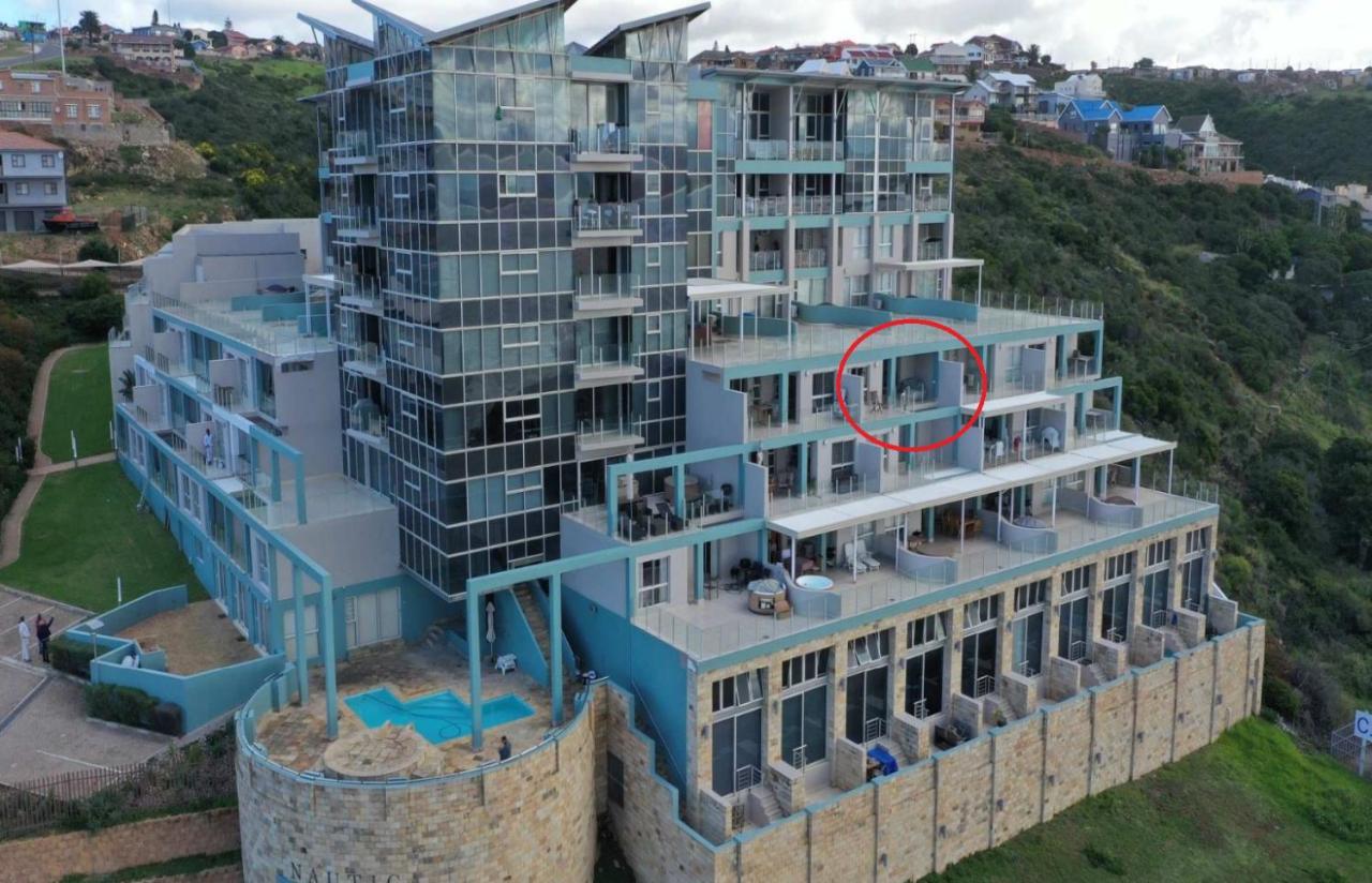 Seafront Apartment In Мозел Бей Екстериор снимка